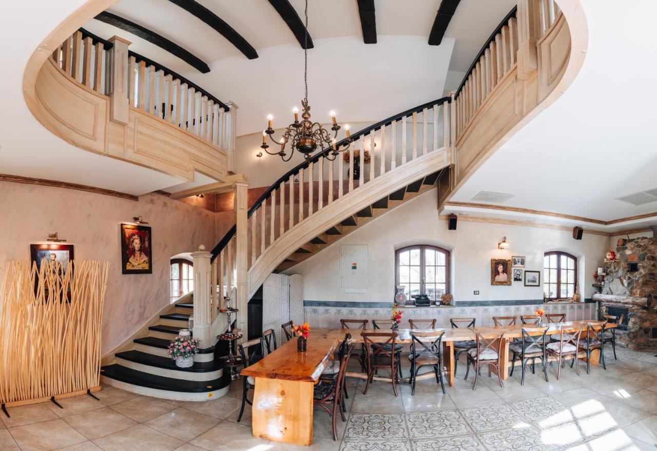 Hotel Kastely Grof Zichy à Haniska Extérieur photo