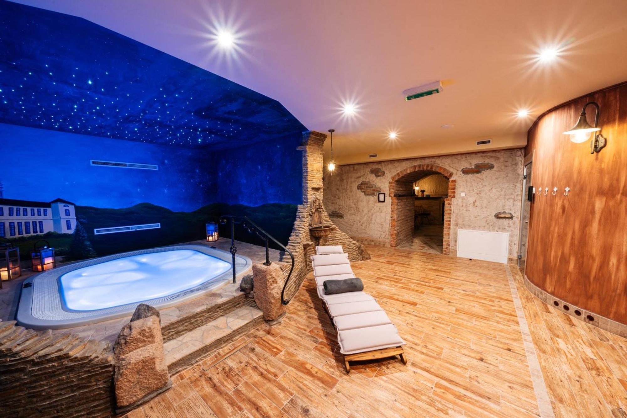 Hotel Kastely Grof Zichy à Haniska Extérieur photo